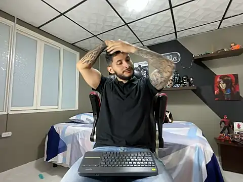 marcel crawford96 online show from March 18, 1:36 pm