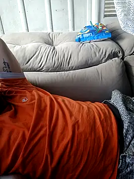 KAZADO LIBERAL online show from November 4, 3:24 pm