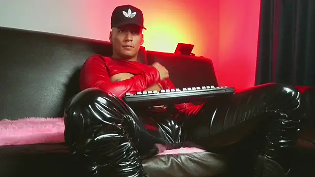 Leonnardo Jaramillo online show from March 8, 11:07 pm