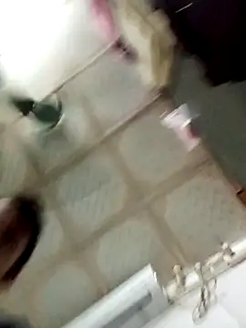 Snapshot of fanus_6927 chatting on December 18, 2:28 pm fanus 6927 online show from December 18, 2:28 pm