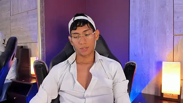 Snapshot of Nick_Collins18 chatting on October 23, 11:19 pm Nick Collins18 online show from October 23, 11:19 pm