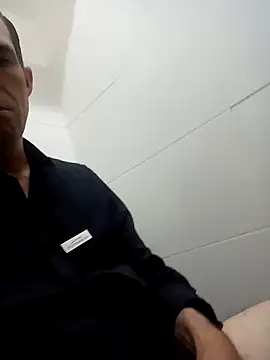 Snapshot of fercxxxho25 chatting on October 20, 11:36 am fercxxxho25 online show from October 20, 11:36 am