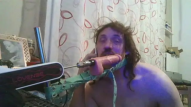 cyril020202 online show from December 2, 10:29 am