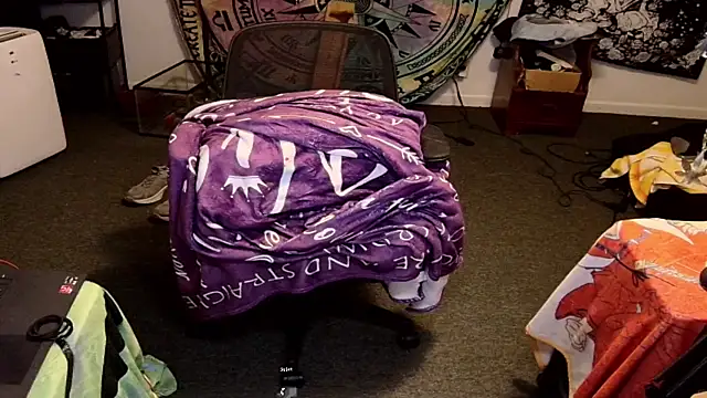 bigcocksmallmouth1 online show from February 12, 6:40 am