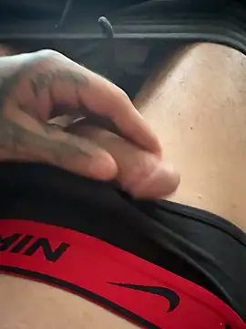 hottwoboys online show from November 4, 7:42 am