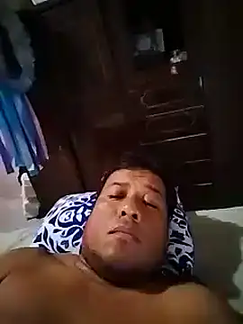 Snapshot of marcuszza22 chatting on January 29, 10:32 pm marcuszza22 online show from January 29, 10:32 pm