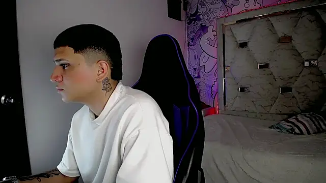 Brayan lopezz online show from April 25, 9:34 am