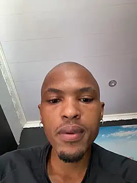 Snapshot of BlueIceCube chatting on February 24, 1:53 pm BlueIceCube online show from February 24, 1:53 pm