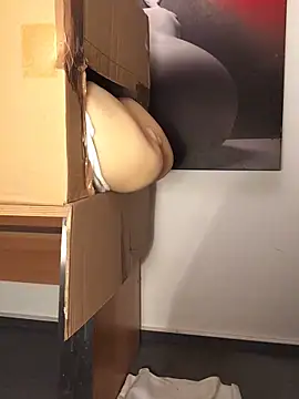 Snapshot of Inseminator69 chatting on March 11, 1:12 pm Inseminator69 online show from March 11, 1:12 pm