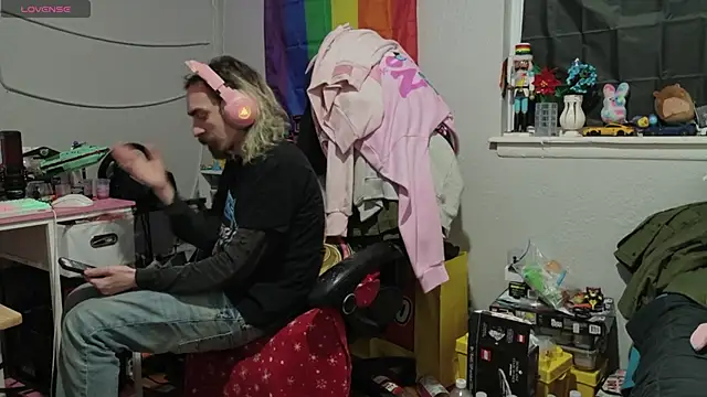 tallnerdyguy online show from March 20, 2:15 am