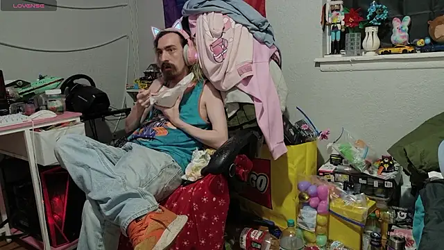 tallnerdyguy online show from March 27, 3:10 am