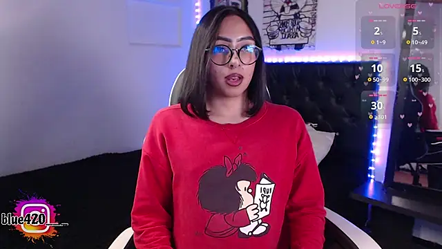 Snapshot of Skyler__blue4 chatting on October 12, 10:48 pm Skyler  blue4 online show from October 12, 10:48 pm