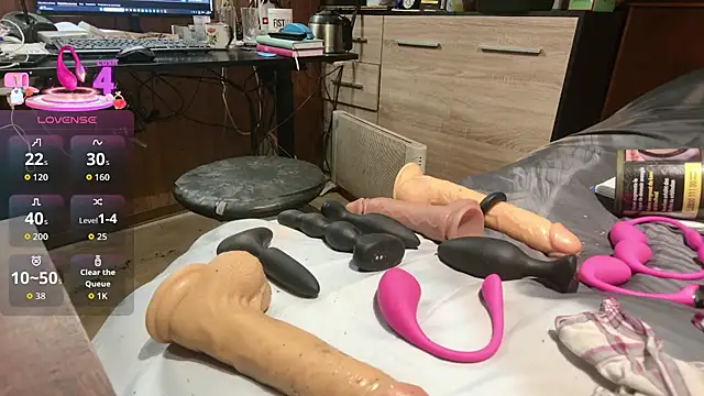 misteryman1956 online show from February 28, 7:29 am