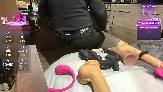 misteryman1956 online show from February 24, 7:09 am