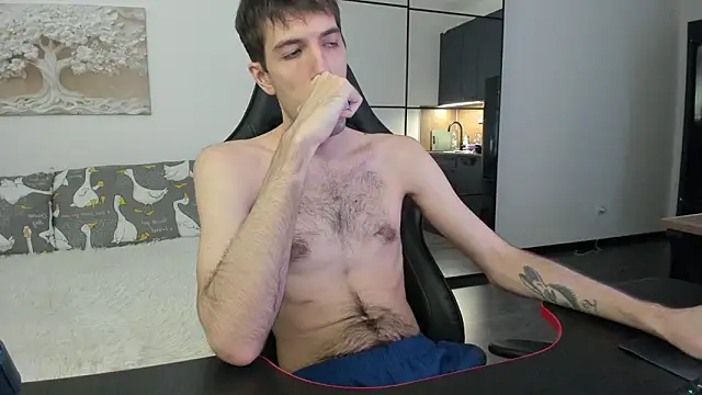 White Dylan online show from March 27, 5:14 pm