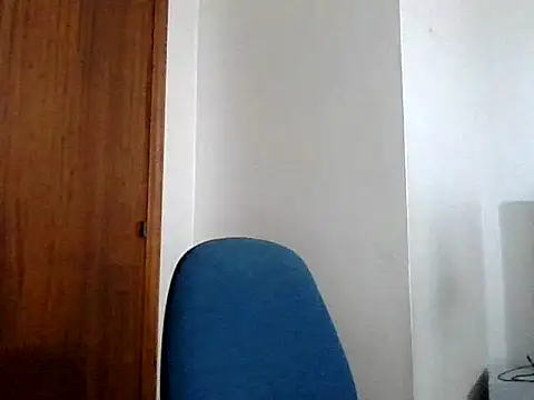 Snapshot of AlessiaTravesti chatting on December 23, 10:12 pm AlessiaTravesti online show from December 23, 10:12 pm