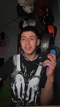 Stiven 017 online show from May 23, 2:39 am