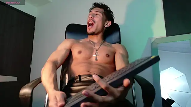 rafael stone online show from December 16, 4:41 am