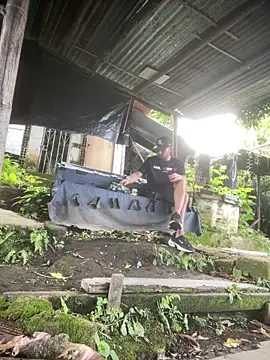 Jestebanano online show from April 18, 1:12 pm