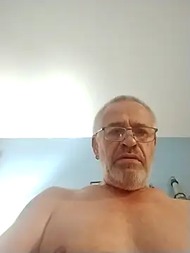 geilerschwanz64 online show from October 28, 9:34 am