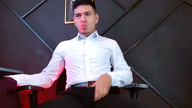 Snapshot of Adrian_Mill3r chatting on March 10, 4:57 pm Adrian Mill3r online show from March 10, 4:57 pm