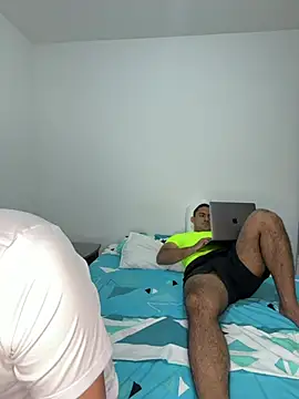 LorenzoandJostin online show from April 3, 10:17 pm