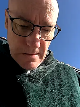 bogland33 online show from March 5, 10:11 am