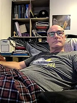 bogland33 online show from March 10, 8:12 pm