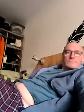 bogland33 online show from September 25, 4:50 pm