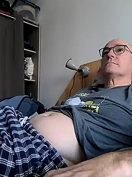 bogland33 online show from February 4, 9:28 am