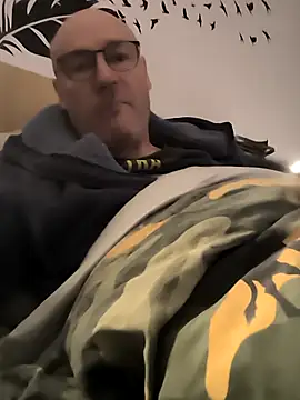 bogland33 online show from November 7, 11:19 pm