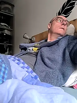 bogland33 online show from September 28, 7:39 am