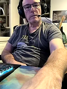 bogland33 online show from February 27, 7:58 pm