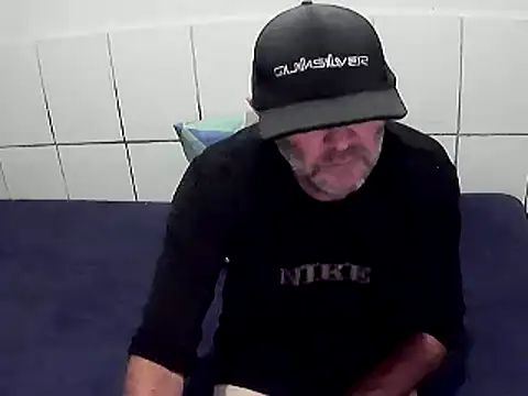 pierdona online show from December 17, 8:59 pm