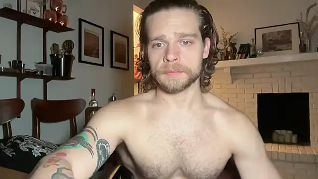 Snapshot of DaddydayDrinkzz chatting on December 15, 8:30 am DaddydayDrinkzz online show from December 15, 8:30 am