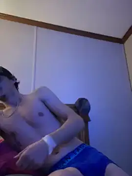 Snapshot of devinshd chatting on January 19, 8:07 am devinshd online show from January 19, 8:07 am