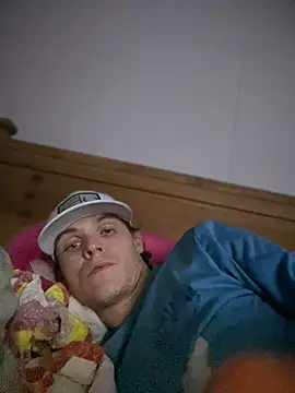 Snapshot of devinshd chatting on February 14, 4:58 am devinshd online show from February 14, 4:58 am