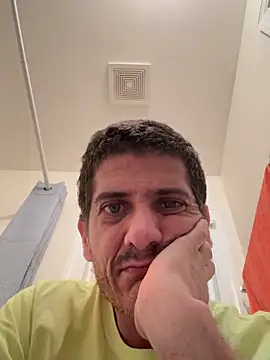 camburTotem10 online show from April 15, 2:11 am