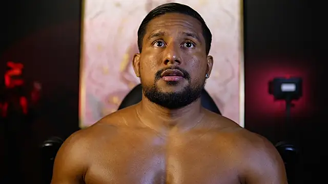 Snapshot of CallumMuscle chatting on October 16, 11:24 pm CallumMuscle online show from October 16, 11:24 pm