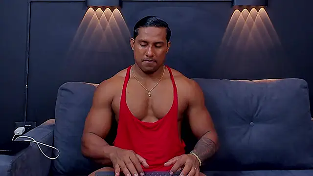 Snapshot of CallumMuscle chatting on January 24, 2:51 pm CallumMuscle online show from January 24, 2:51 pm