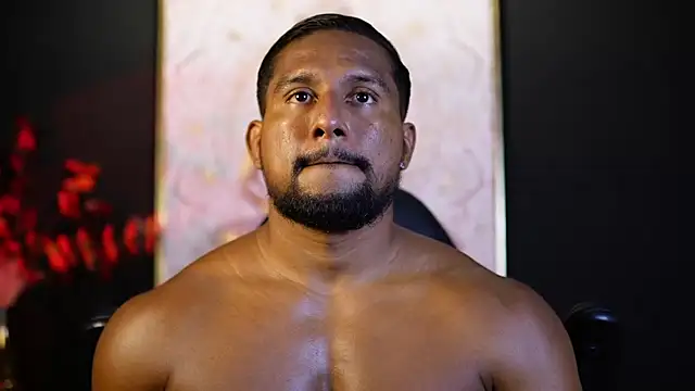 Snapshot of CallumMuscle chatting on October 23, 7:39 pm CallumMuscle online show from October 23, 7:39 pm