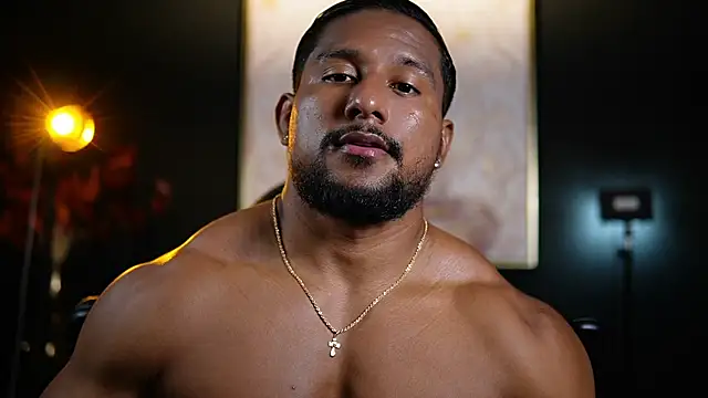 Snapshot of CallumMuscle chatting on September 19, 7:02 pm CallumMuscle online show from September 19, 7:02 pm