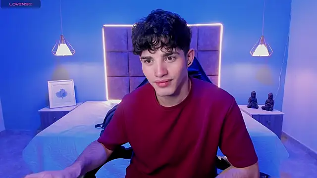 AlejooTwink online show from July 16, 10:33 am