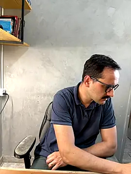 Snapshot of Superdad chatting on October 6, 5:06 pm Superdad online show from October 6, 5:06 pm