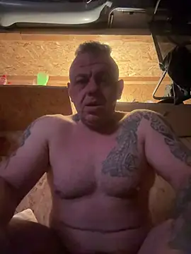 JakubW79 online show from March 16, 3:14 am