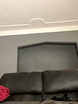 Festivitiesking1 online show from November 4, 9:05 pm