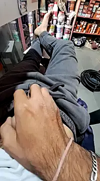 Snapshot of dickerdaddy25 chatting on January 18, 10:28 am dickerdaddy25 online show from January 18, 10:28 am