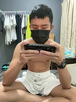 Snapshot of Benson18y chatting on December 29, 2:21 pm Benson18y online show from December 29, 2:21 pm