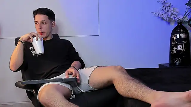 Adan rivas  online show from January 21, 11:24 pm