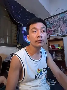ex199212 online show from June 4, 12:44 pm